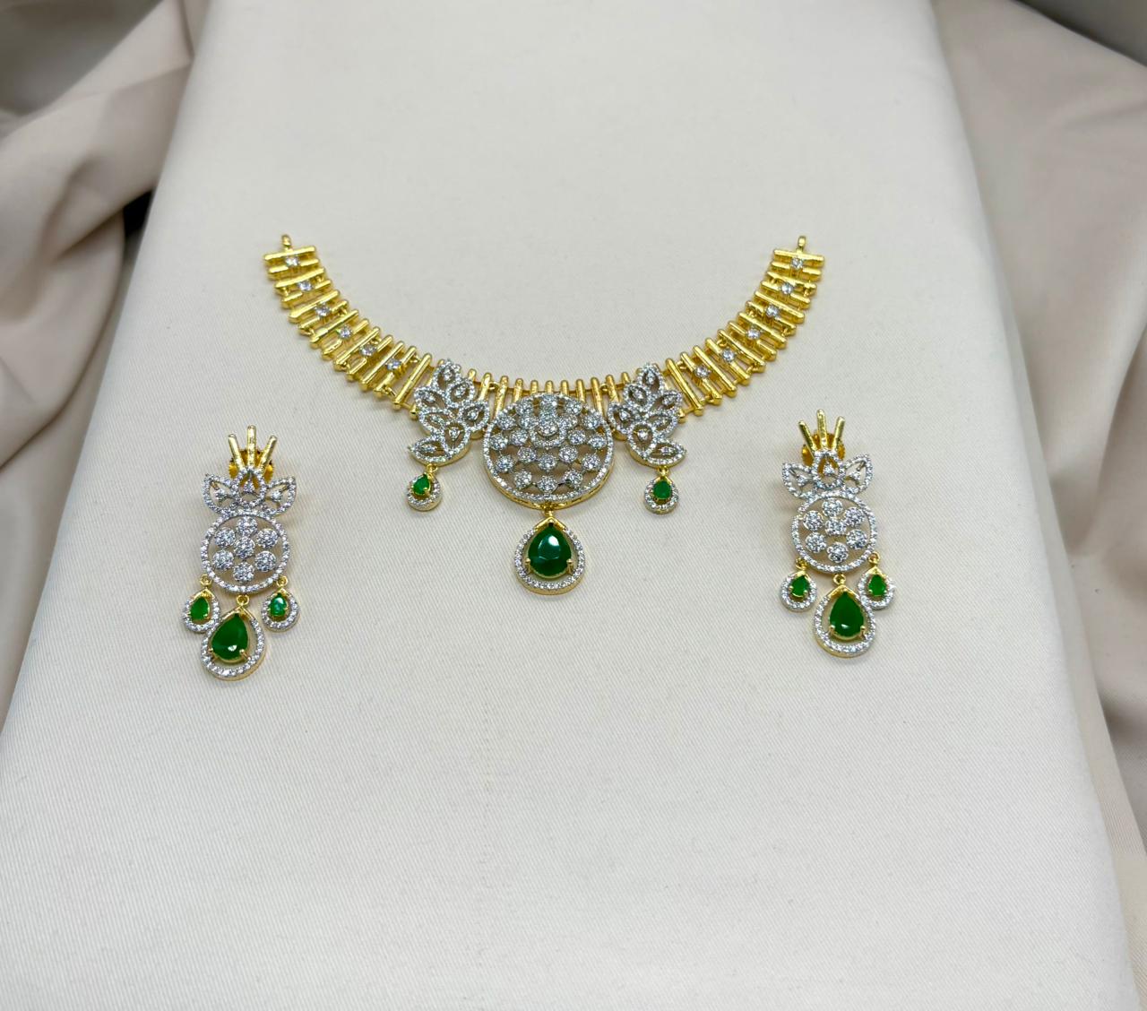 Gj Polish Short Necklace