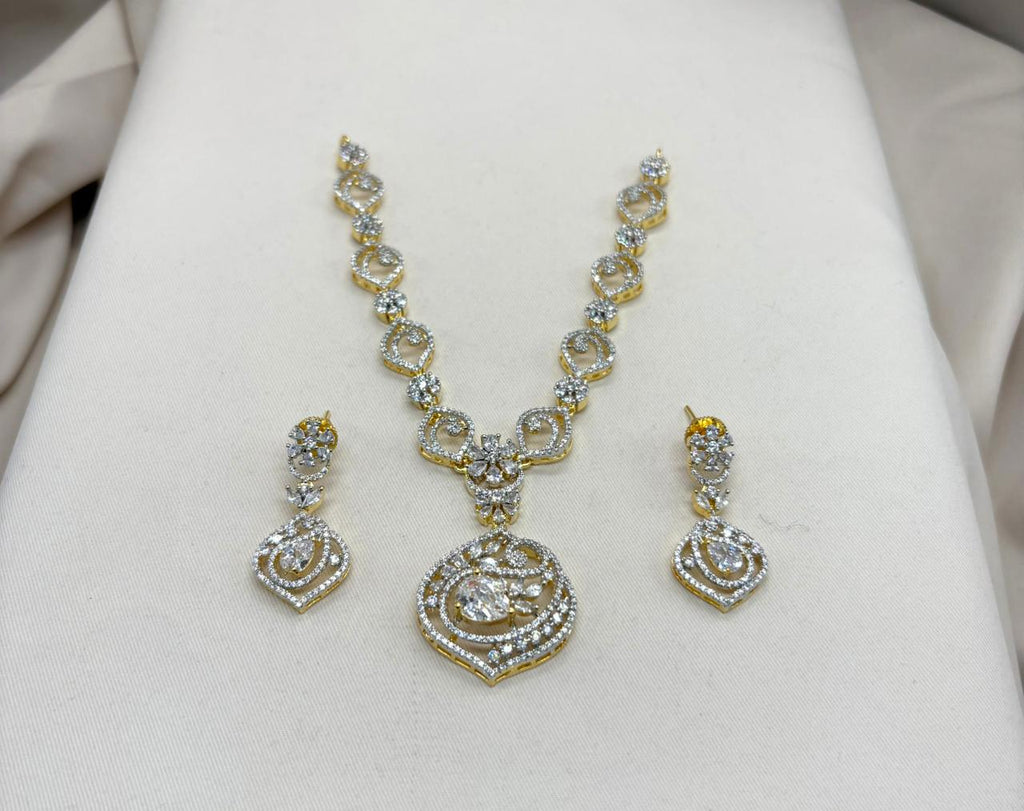 Gj Polish Short Necklace