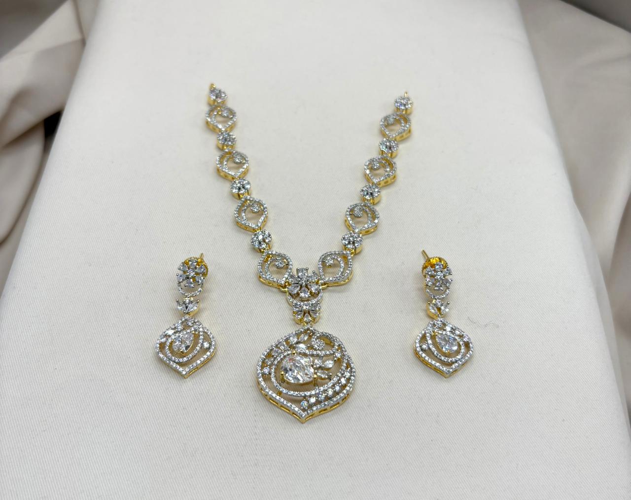Gj Polish Short Necklace