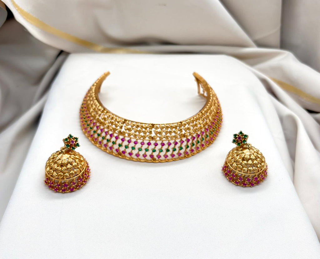 Matte finishing Choker