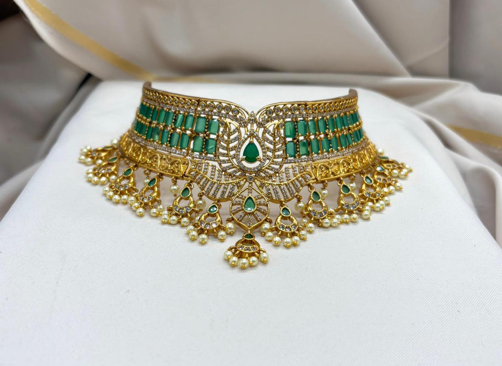 Matte finishing Choker