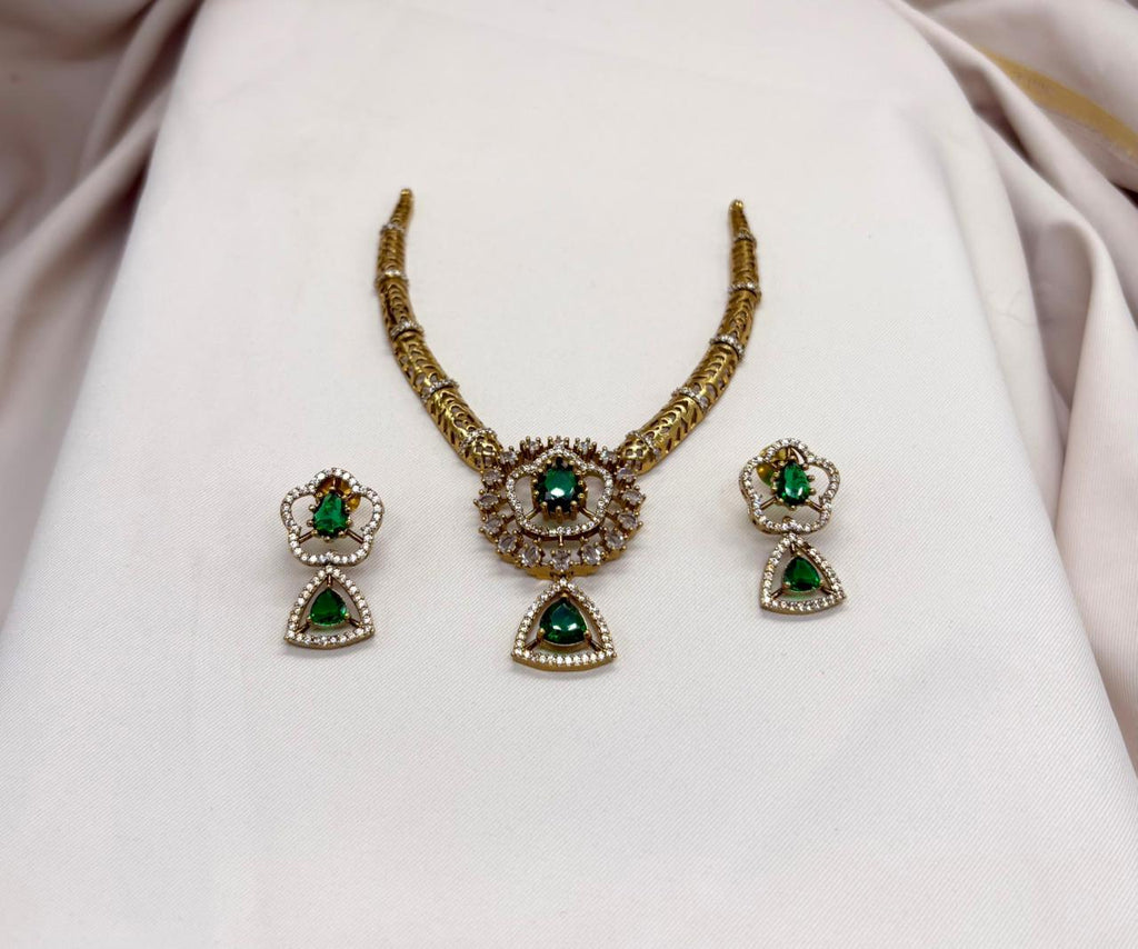 Victorian Short Kanti Necklace