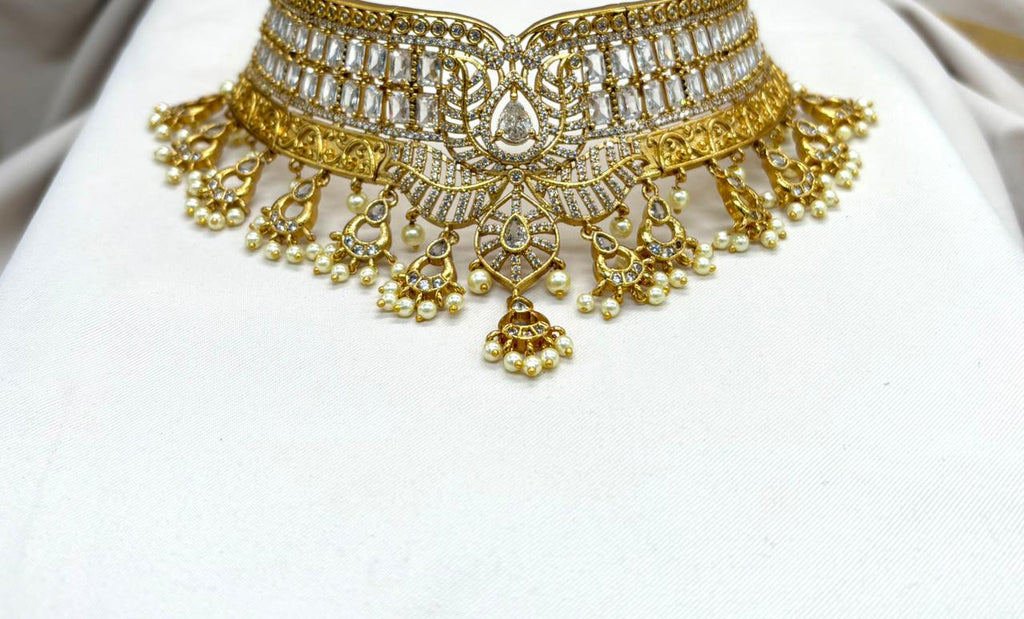 Matte finishing Choker