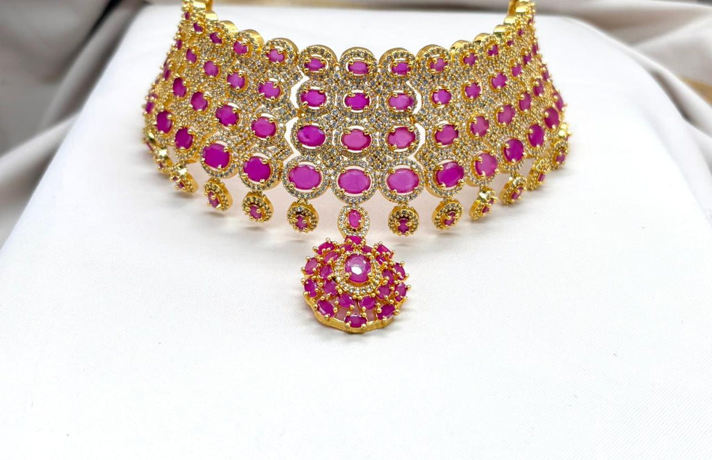 Matte finishing Choker