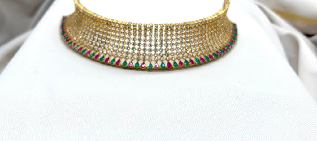 Matte finishing Choker