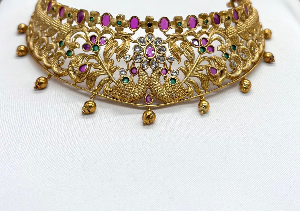 Matte finishing Choker