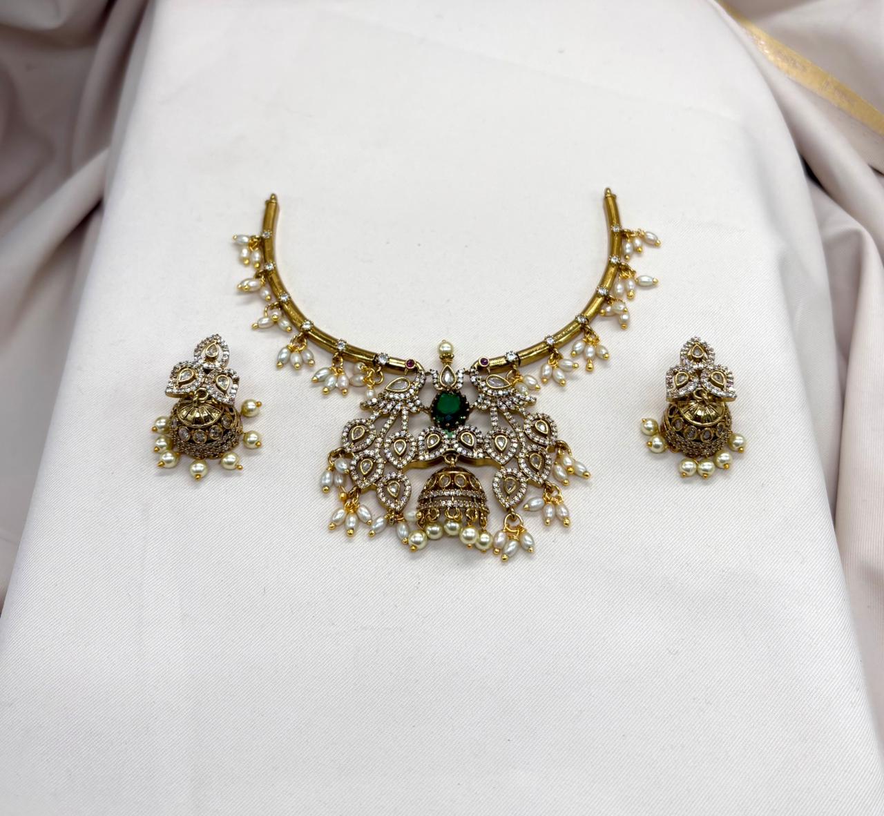 Victorian Short Necklace