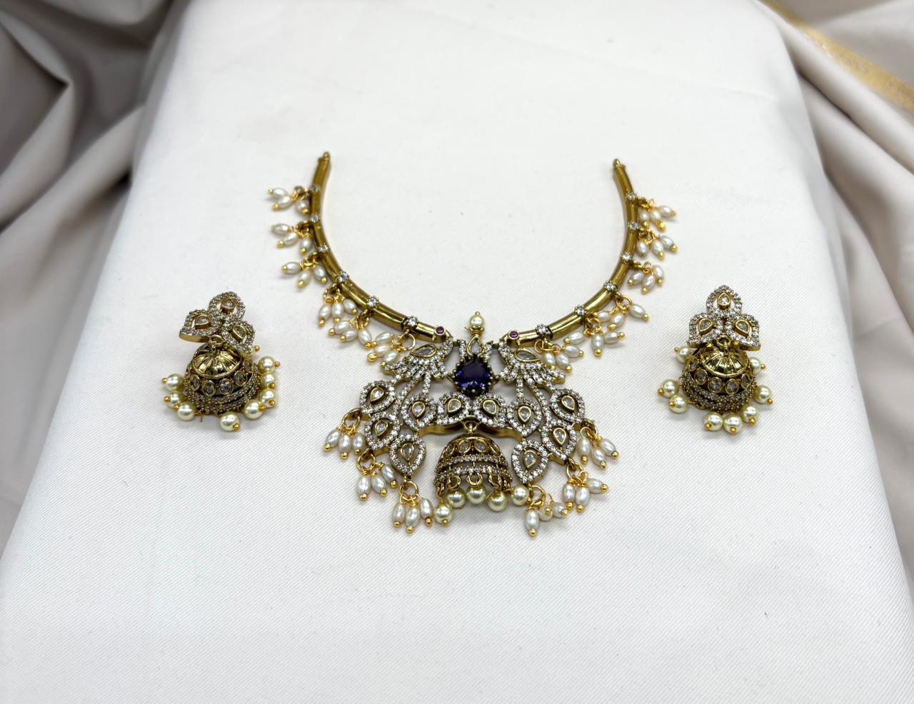 Victorian Short Necklace