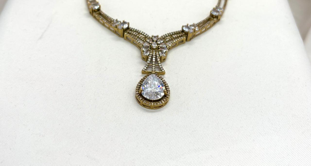 Victorian Short Necklace