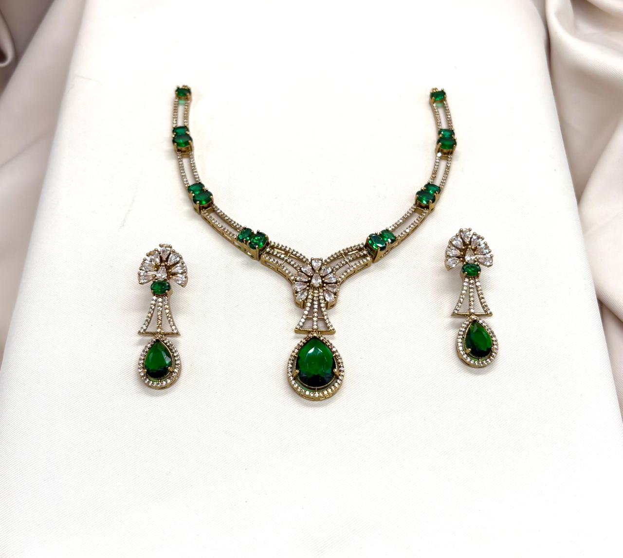 Victorian Short Necklace