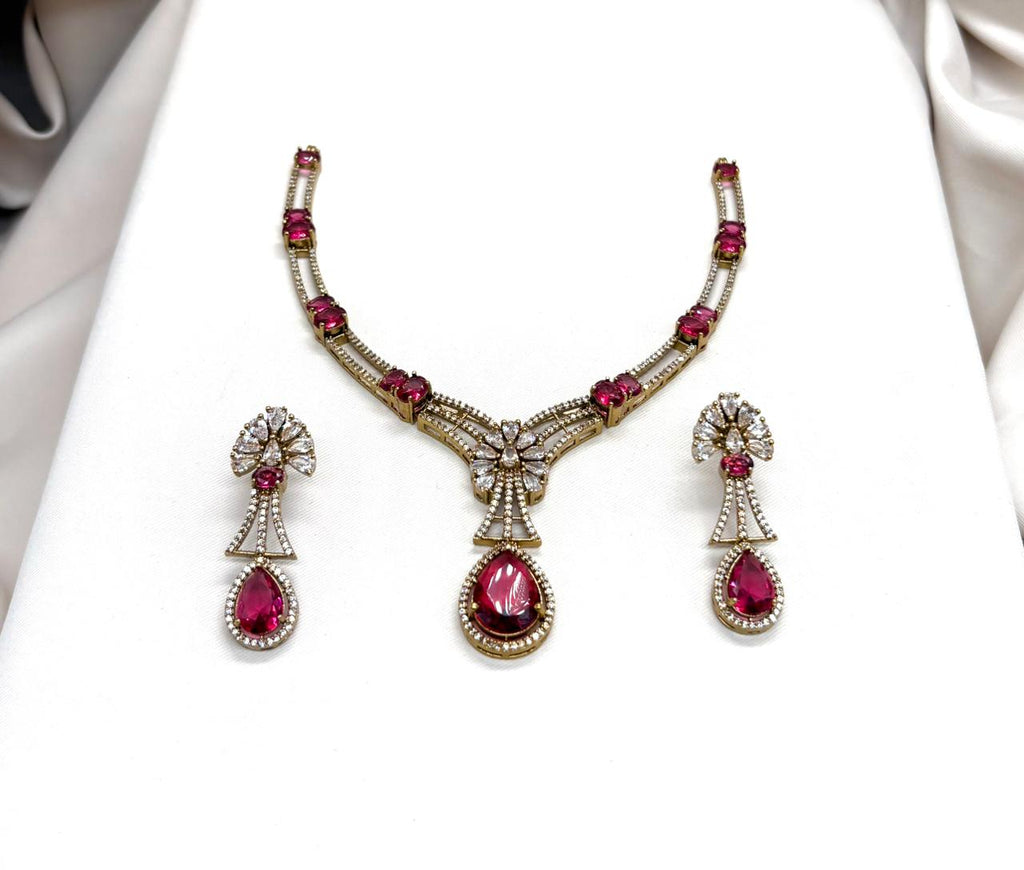 Victorian Short Necklace