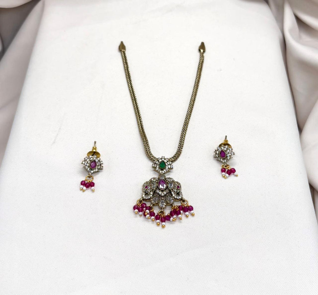 Victorian Short Necklace