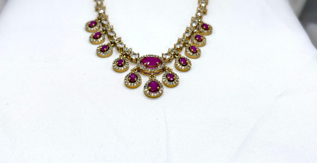 Matte finishing Short Necklace