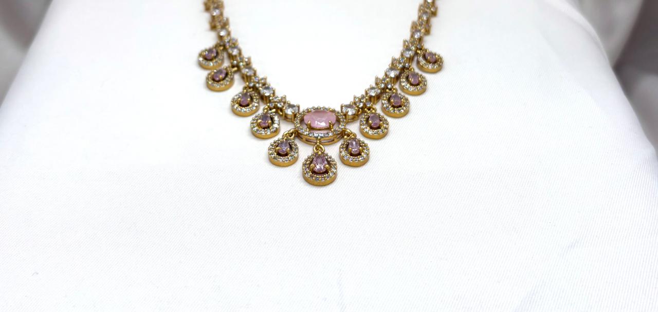 Matte finishing Short Necklace