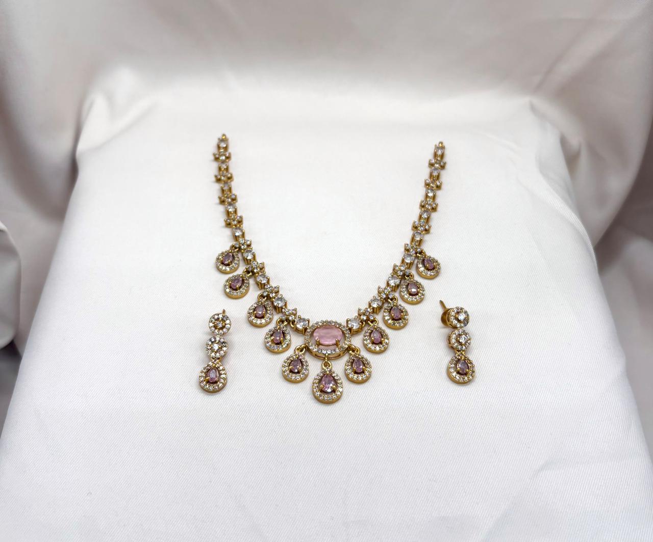 Matte finishing Short Necklace