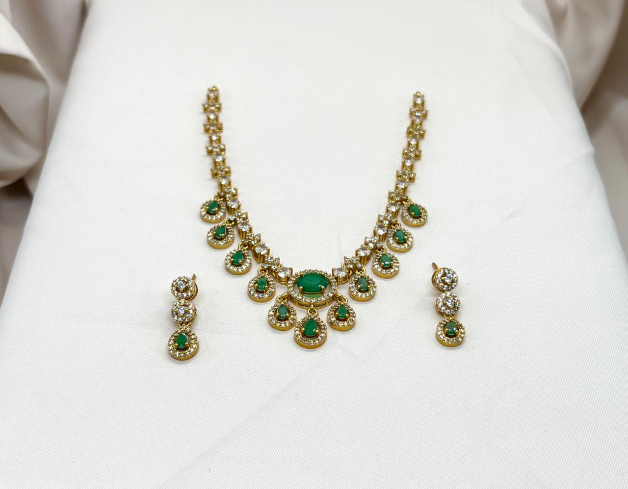 Matte finishing Short Necklace