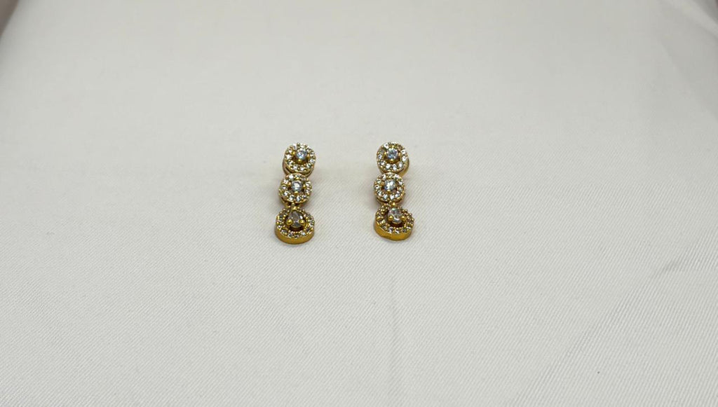 Matte finishing Short Necklace