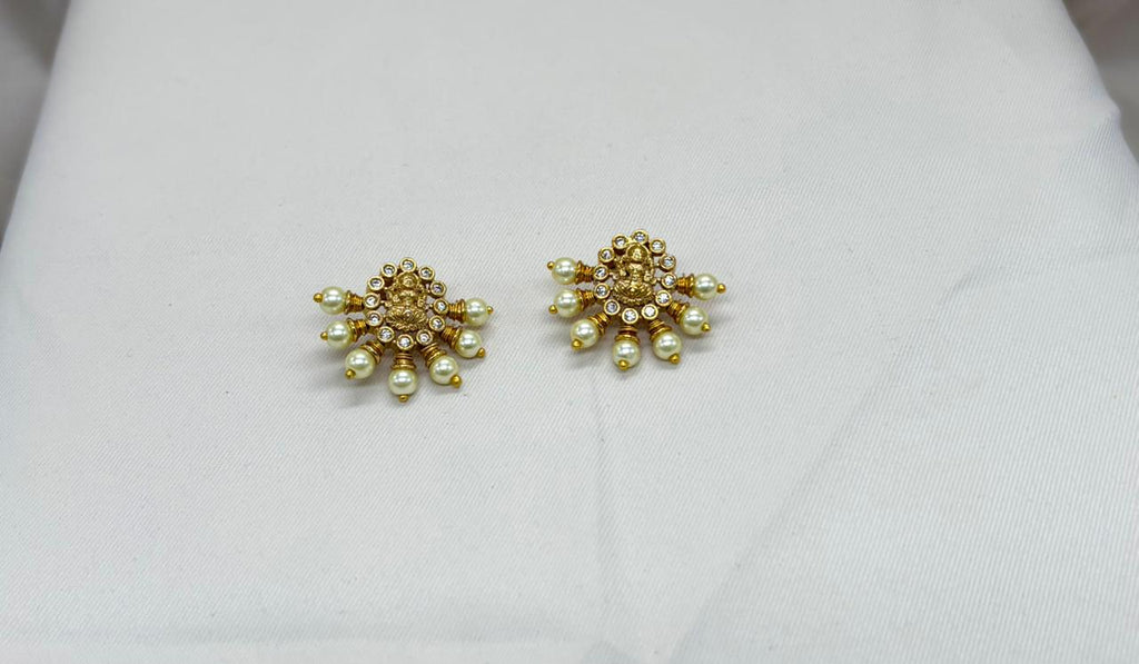 Gold Kanti Short Necklace