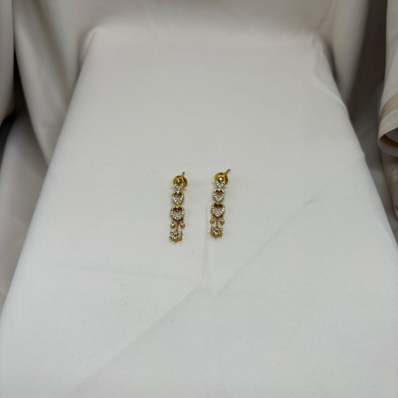 Matte finishing short necklace