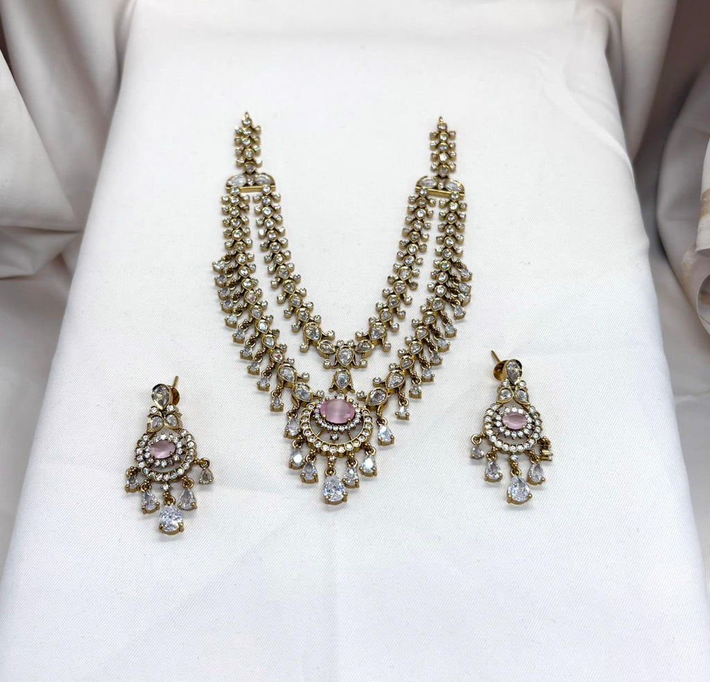 Victorian Two steps Short Necklace