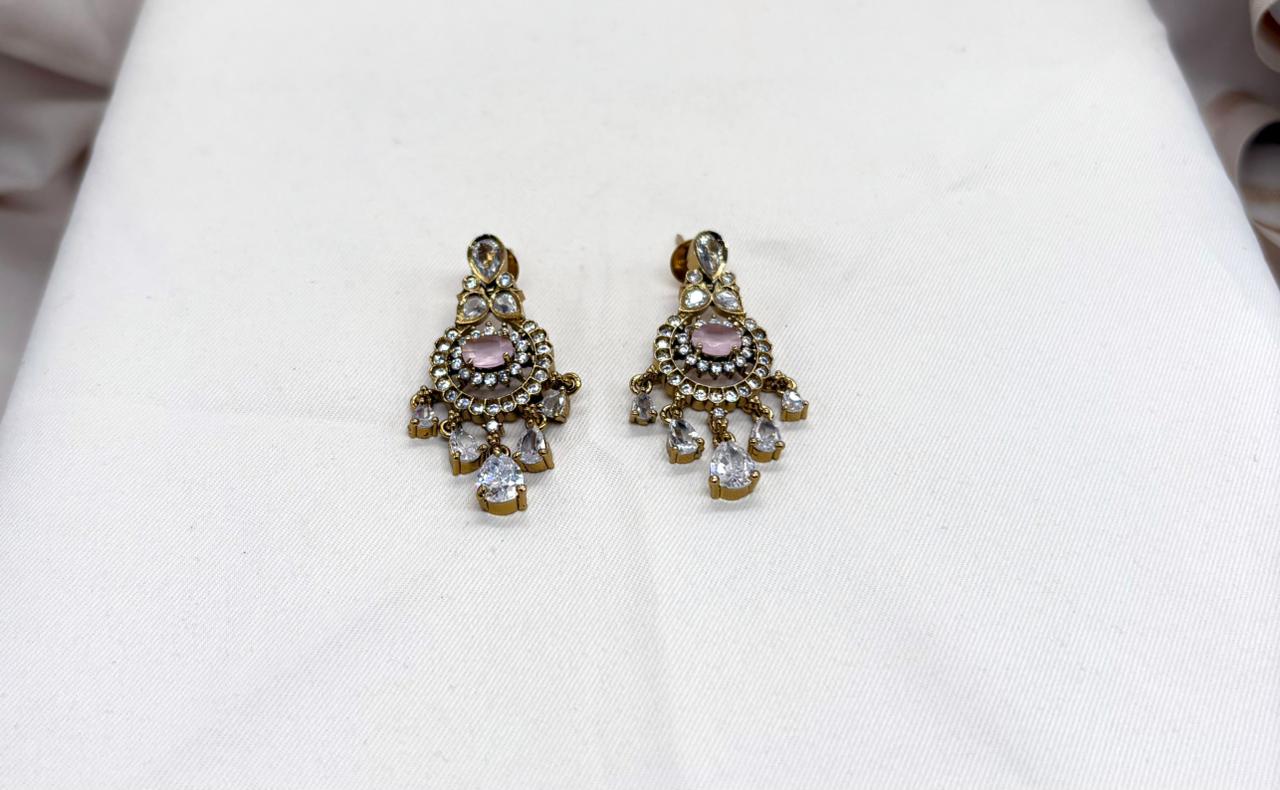 Victorian Two steps Short Necklace