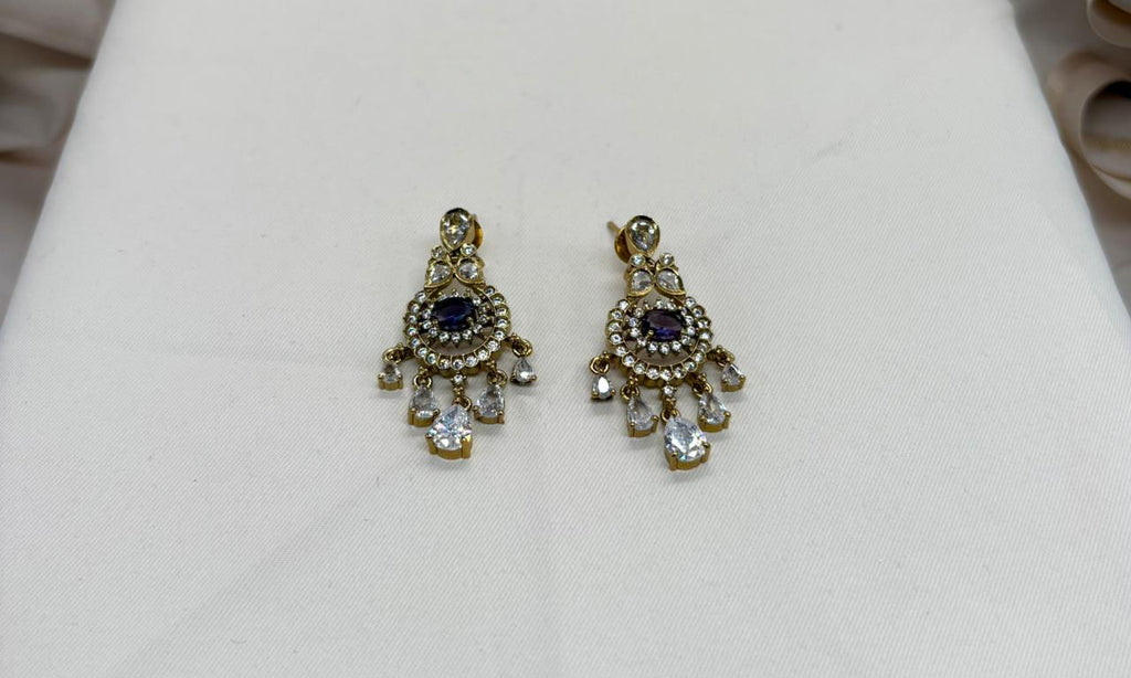 Victorian Two steps Short Necklace