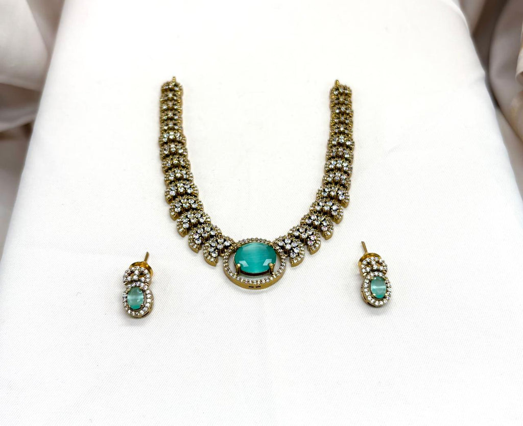 Victorian Short Necklace