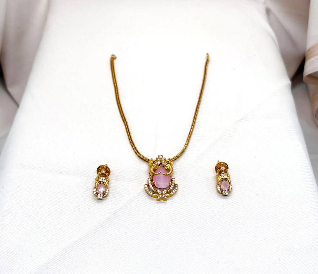 Short Gold Necklace
