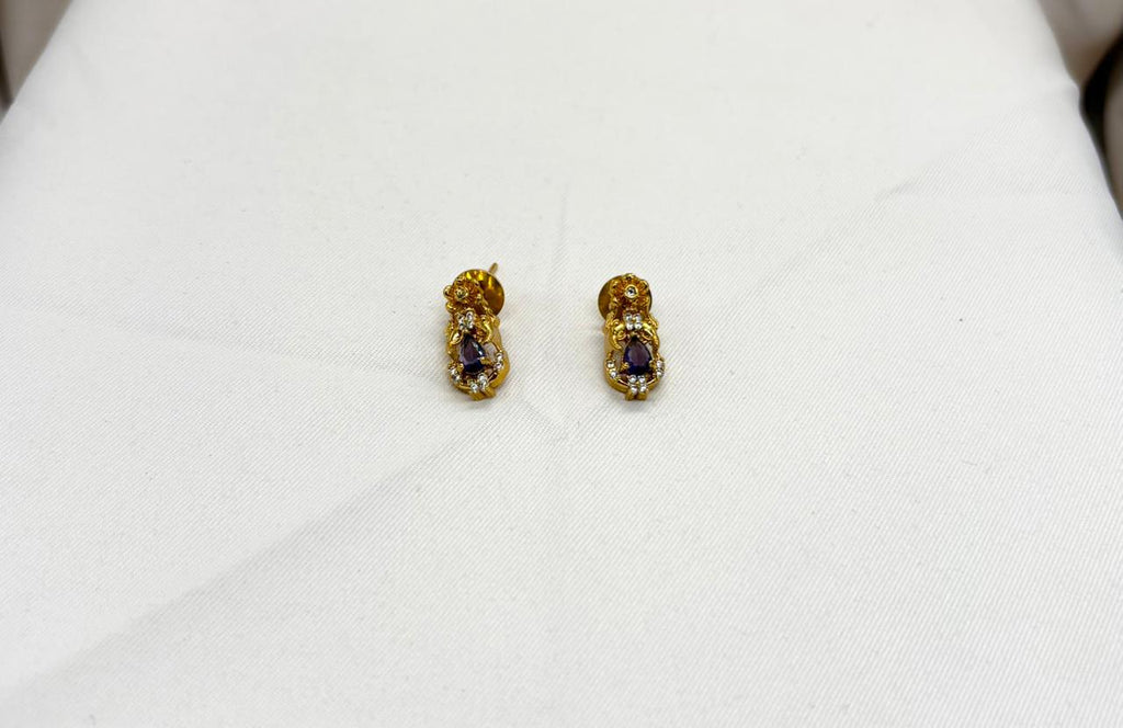 Short Gold Necklace