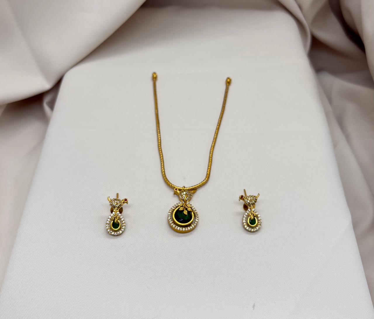 Premium matte Short Necklace