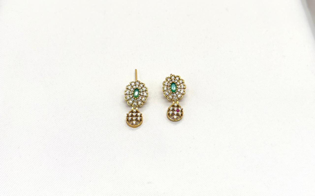 Matte finishing Short Necklace