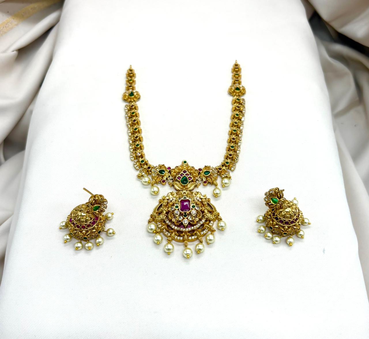 Short Gold Necklace