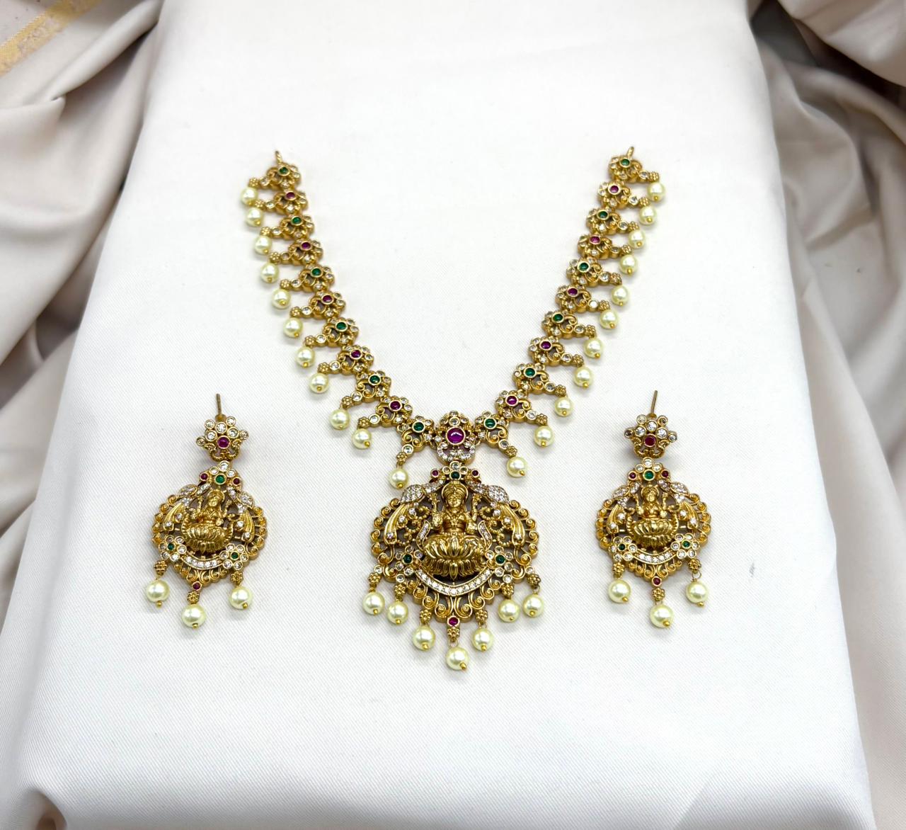 Short Gold Necklace