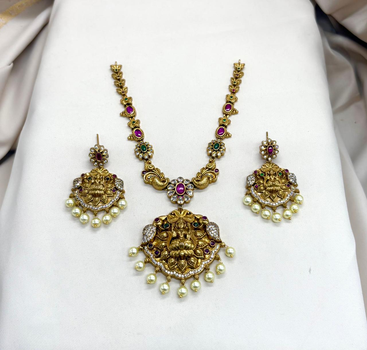 Gold Short Necklace