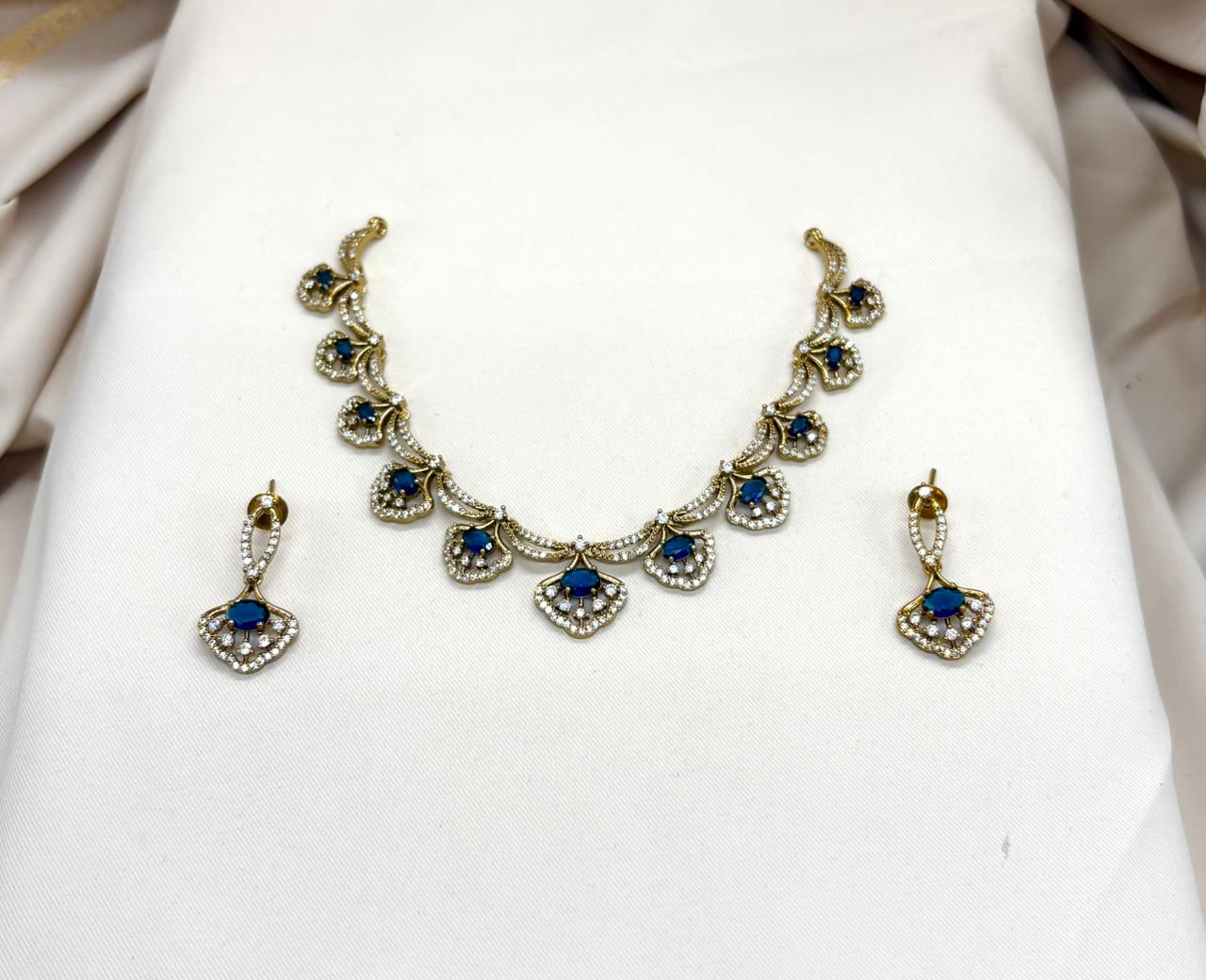 Victorian Blue-Stone Short Necklace