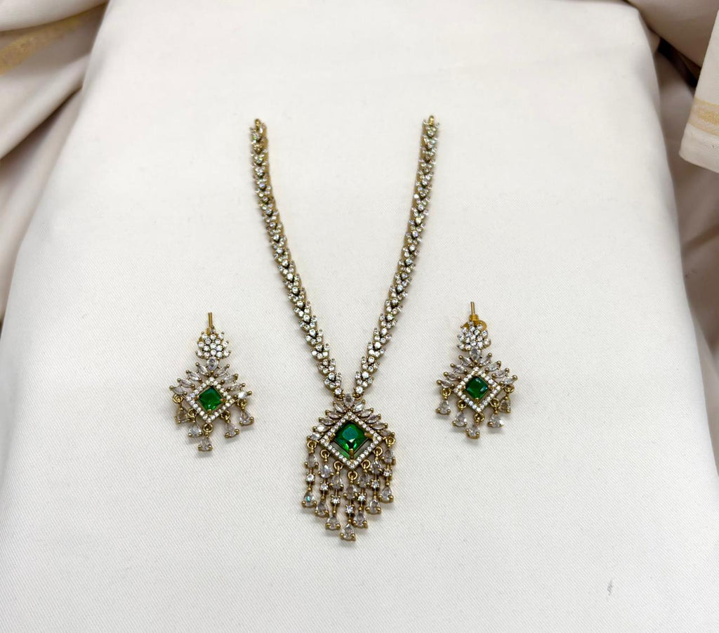 Victorian Short Necklace