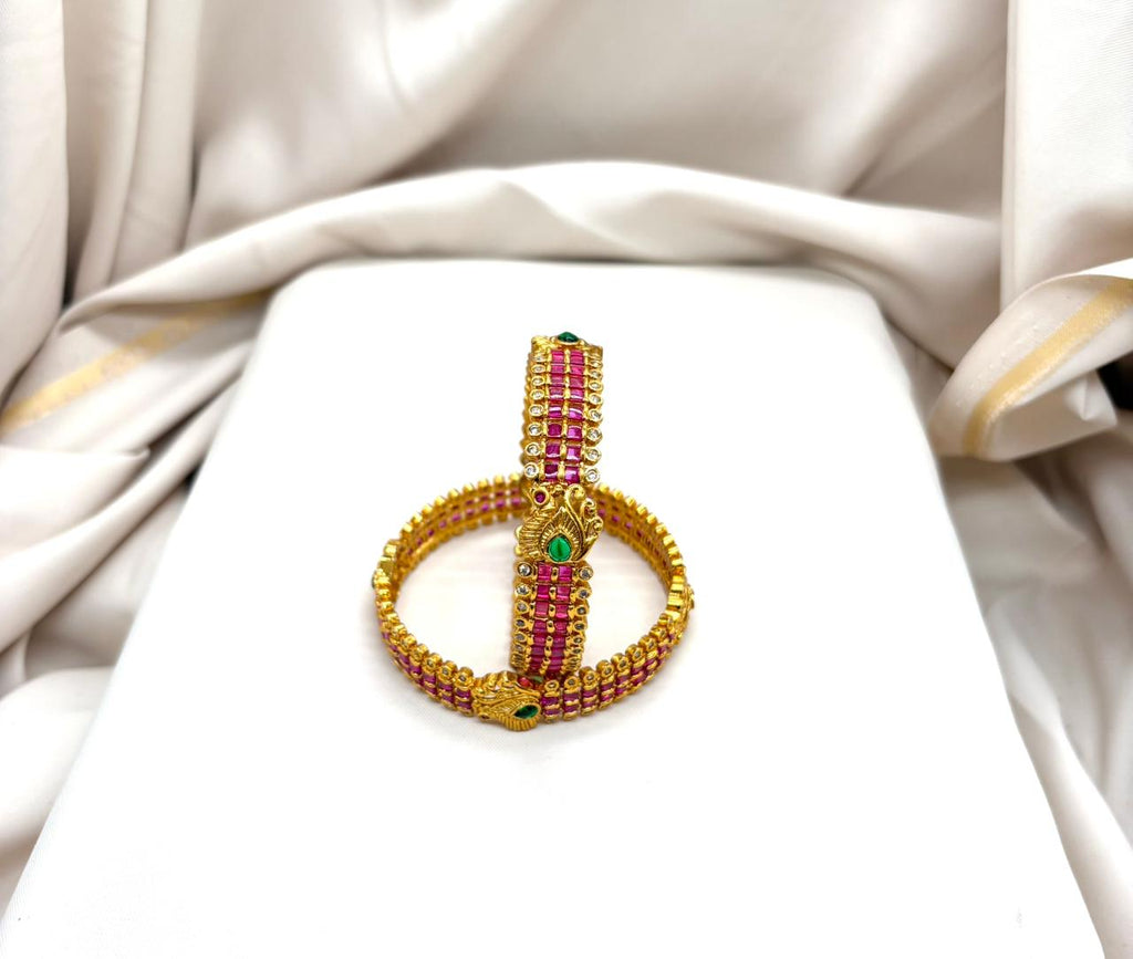 Matte finishing Pink-Stone Bangle