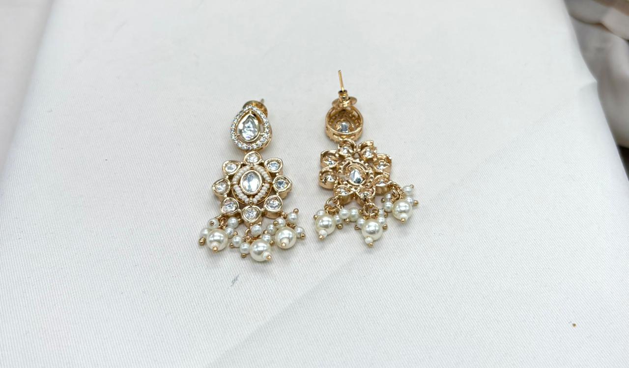Rose Gold white pearls With Link Chain