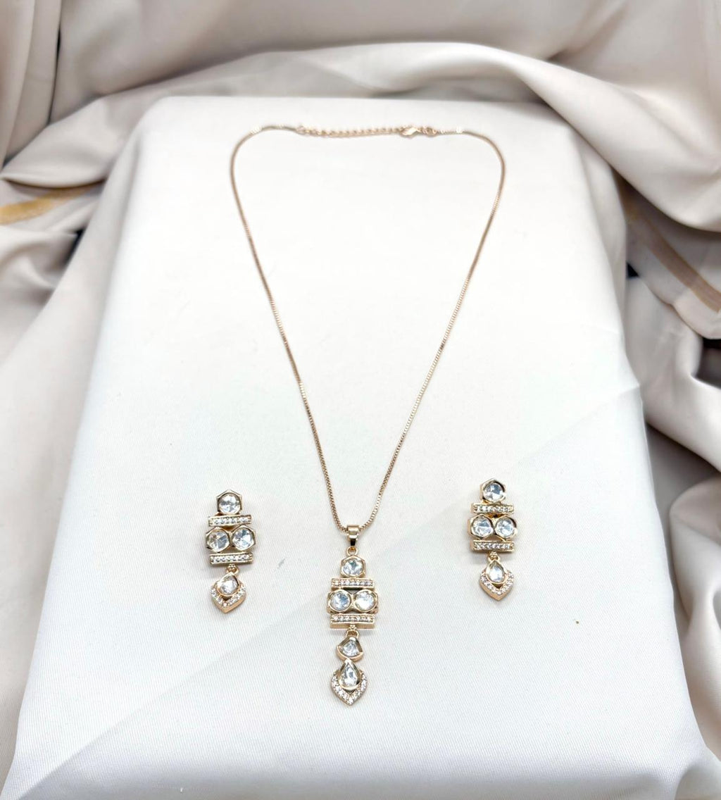 Polki moissanite stone chain with locket