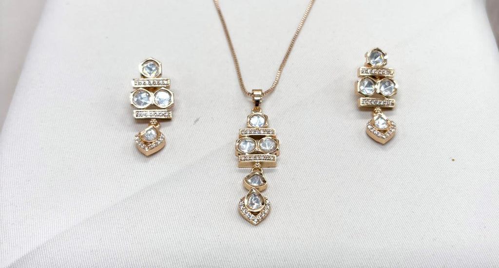 Polki moissanite stone chain with locket