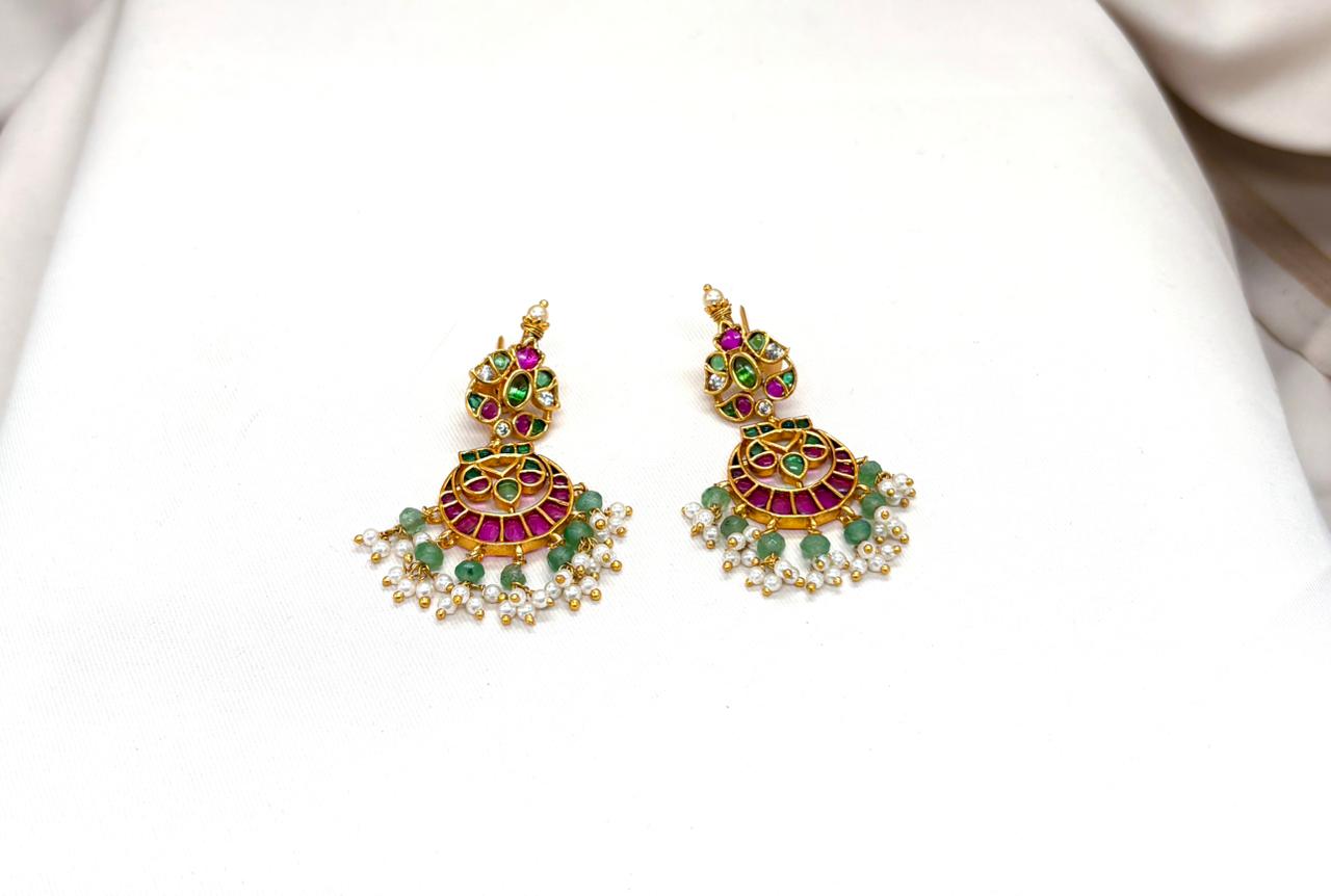 Jadau kundan Onyx Beads Short Necklace