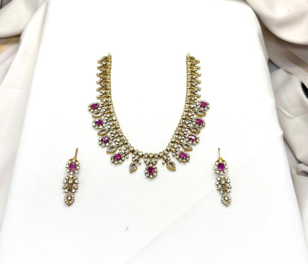 Victorian Pink Short Necklace