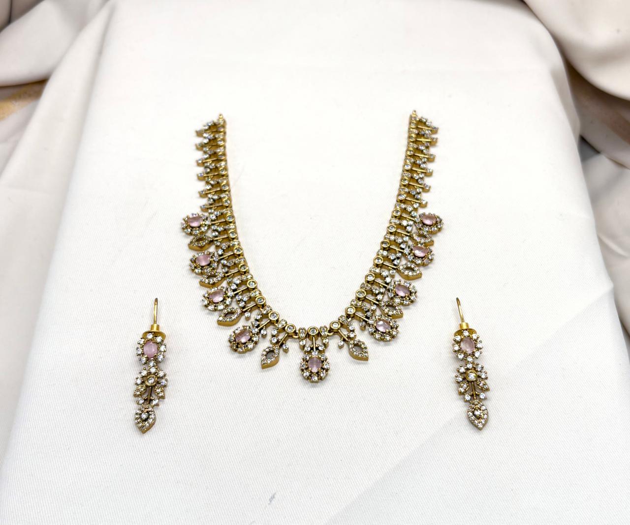 Victorian Pink Short Necklace