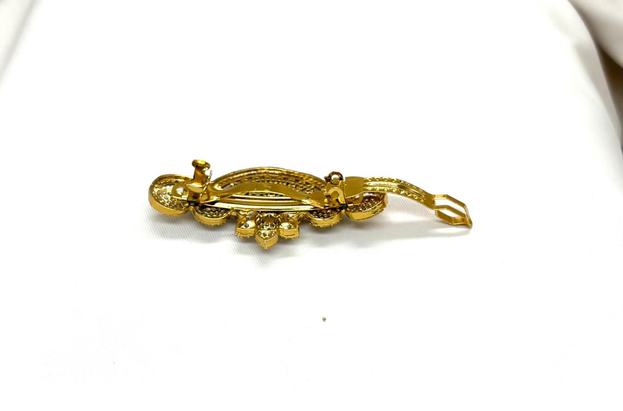 Hair clip with white stones