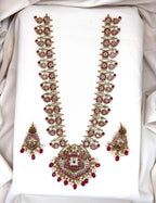 Jadau kundan with Red monalisa Beads