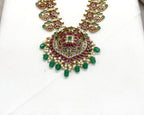Jadau kundan with Green monalisa Beads Short Necklace