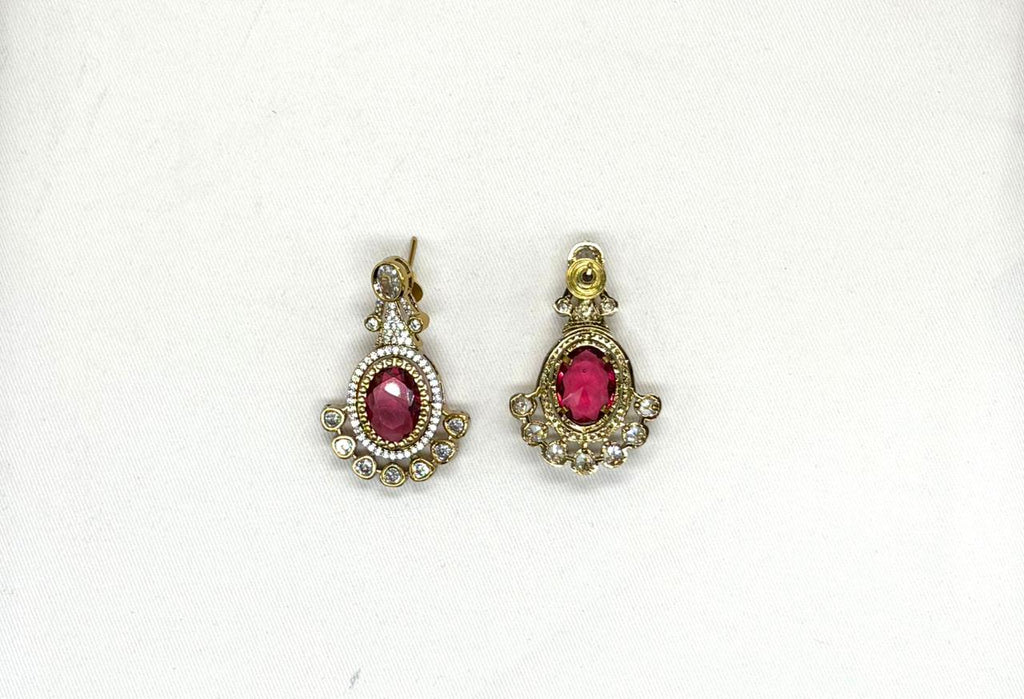 Red Victorian Short Necklace