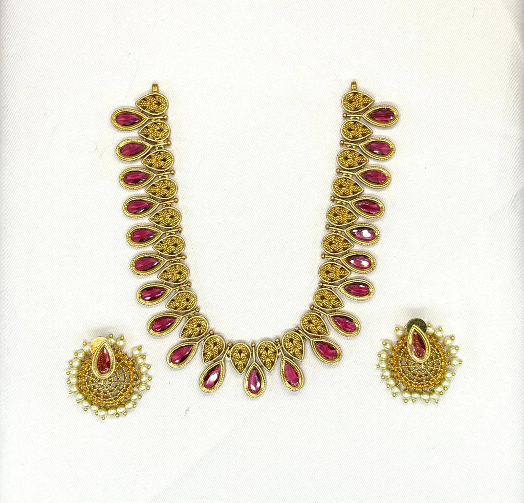Matte finishing Red Leaf Designed Short Necklace