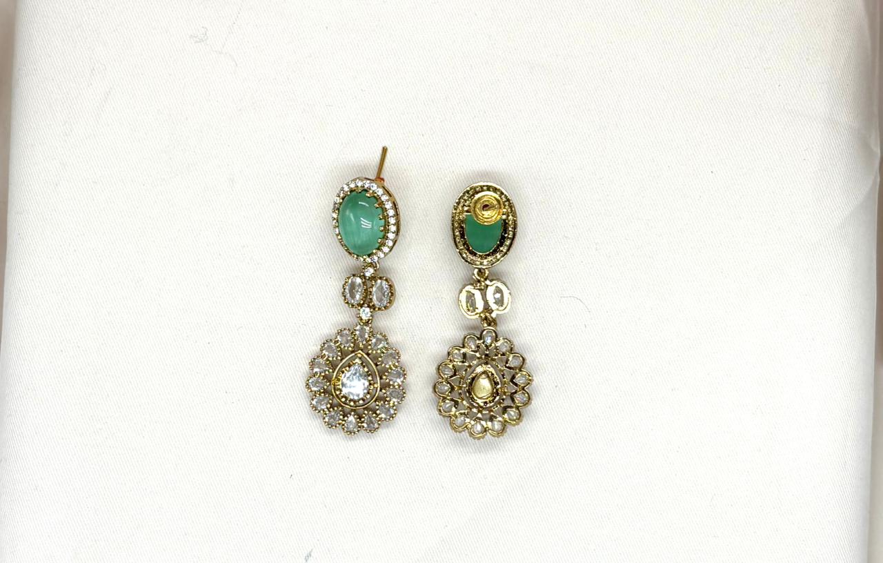 Victorian Mint-Green  Mossnite stone's short Neckalce