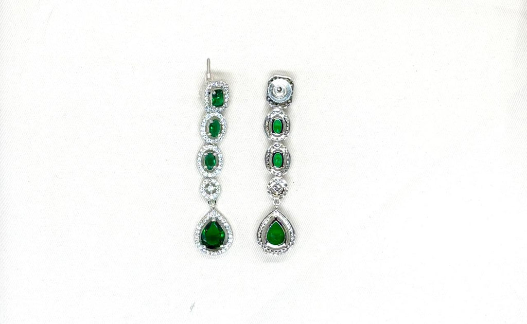 Silver Short Necklace with Green Stone's